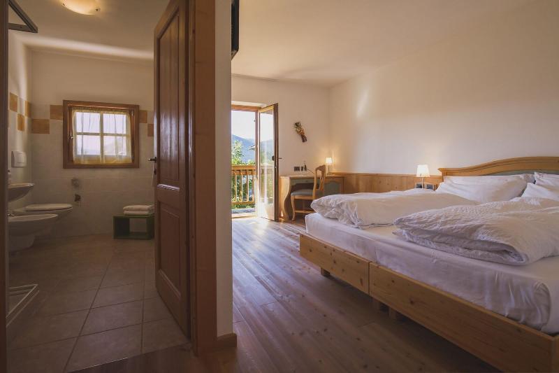 Garnì Lilly Hotel San Lorenzo Dorsino Ngoại thất bức ảnh