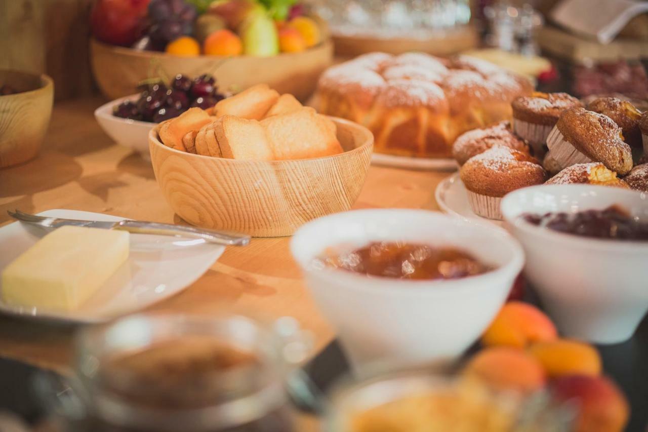 Garnì Lilly Hotel San Lorenzo Dorsino Ngoại thất bức ảnh