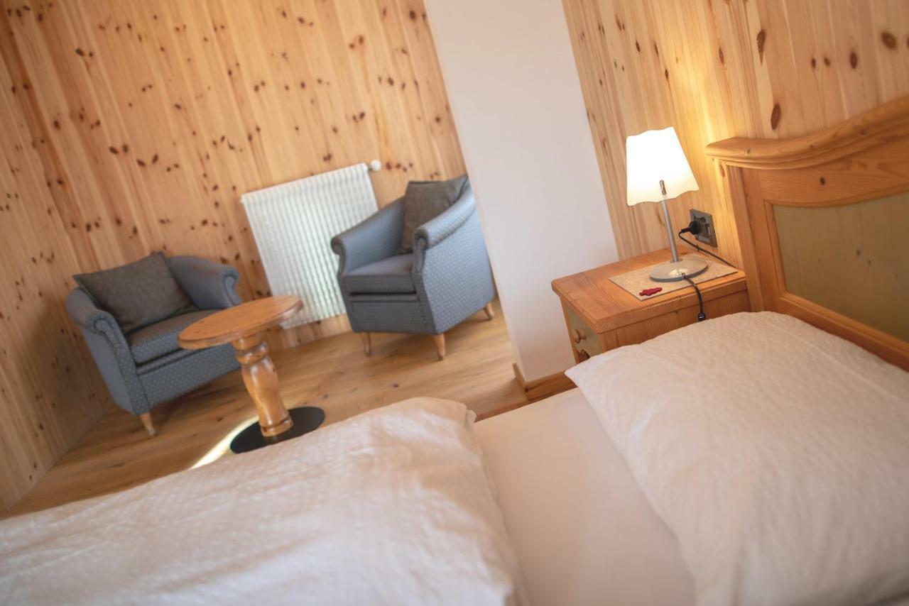Garnì Lilly Hotel San Lorenzo Dorsino Ngoại thất bức ảnh
